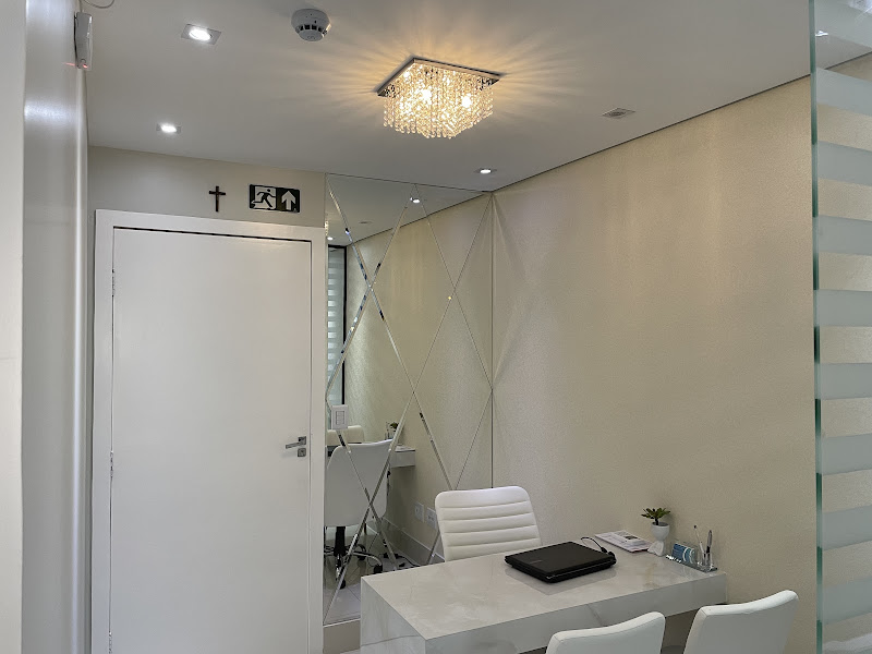 Foto 3 de Pedro Aguiar | Especialista em Prótese Dentária | Implantes Dentários | Facetas em Porcelana | Clareamento Dental