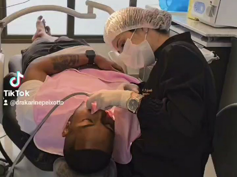 Foto 4 de Peixotto Odontologia - Emergência 24 h - Dentista em Niterói