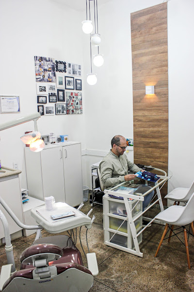 Foto 2 de Perfil Implantes Odontologia