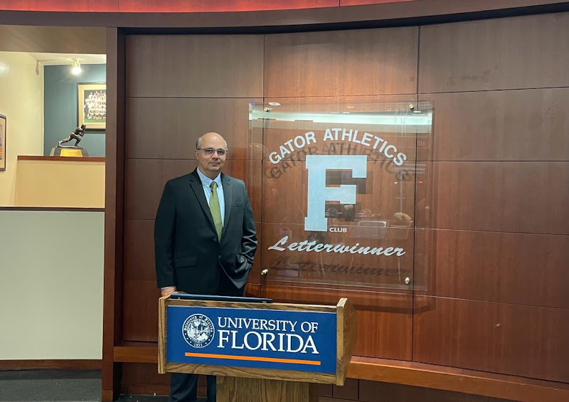 Foto 3 de Periodontia Implantes - Dr. Emílio Cavalcanti