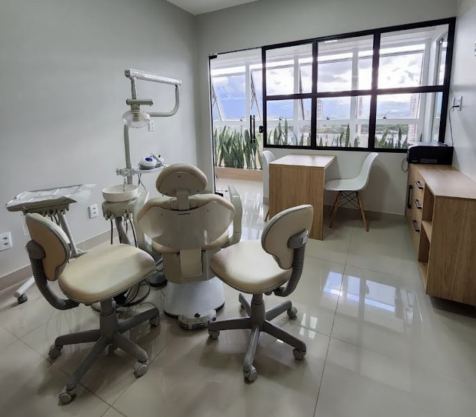 Foto 3 de Periodontista Londrina - Dra. Thaísa Gonçalves Periodontia e Cirurgia Oral