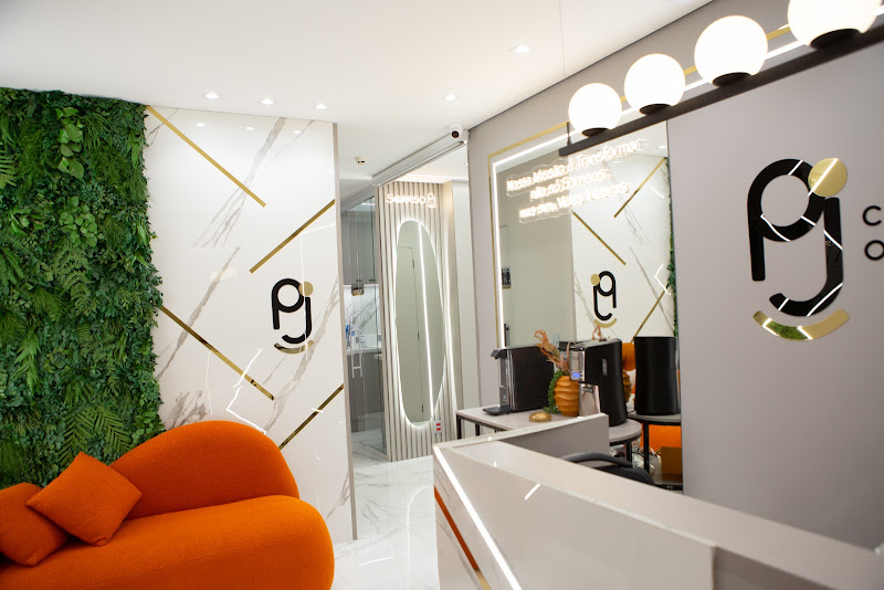 Foto 2 de PJ Odontologia Tatuapé - Dentistas no Tatuapé - Lentes de Contato Dental - Implantes