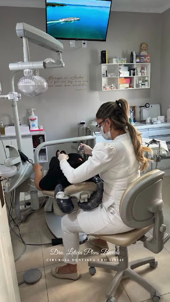 Foto 2 de PLENS Odonto & Face| Dentista em Itu |Dra. Letícia Plens