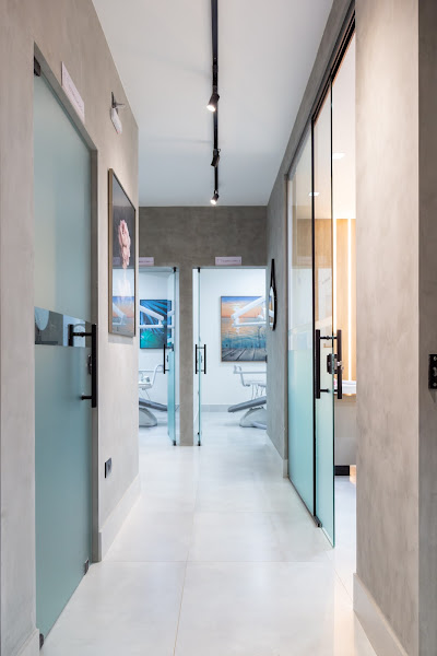 Foto 5 de Poenza Odontologia