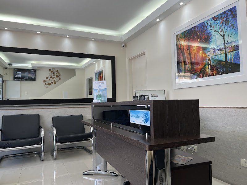 Foto 2 de Policlisa Odontologia