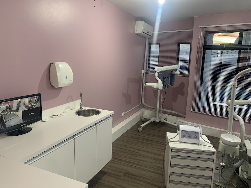 Foto 2 de Polly Odonto - Dentista em São José dos Pinhais