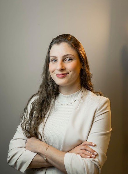 Foto 2 de Pollyanna Vieira - Dentista em São José dos Campos