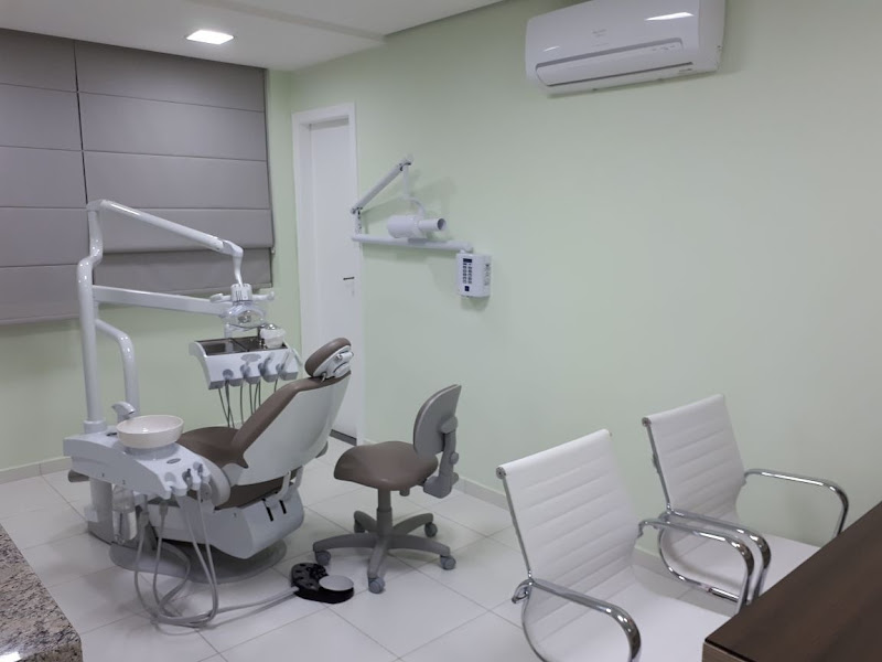 Foto 3 de Porcaro de Sales Odontologia - Dra. Sarah Sales e Dr. Angelo Porcaro