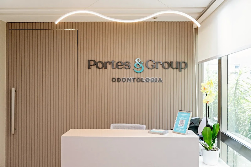 Foto 2 de Portes & Group Odontologia / Dentistas Recreio RJ