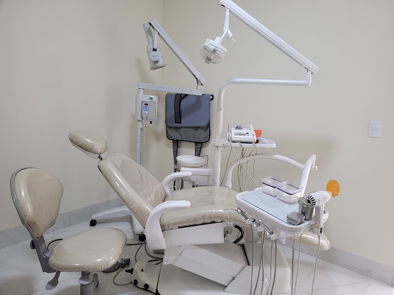 Foto 2 de PRODENTE SETOR COIMBRA-DENTISTA,PRÓTESE, IMPLANTE, FACETA, APARELHO ORTODÔNTICO