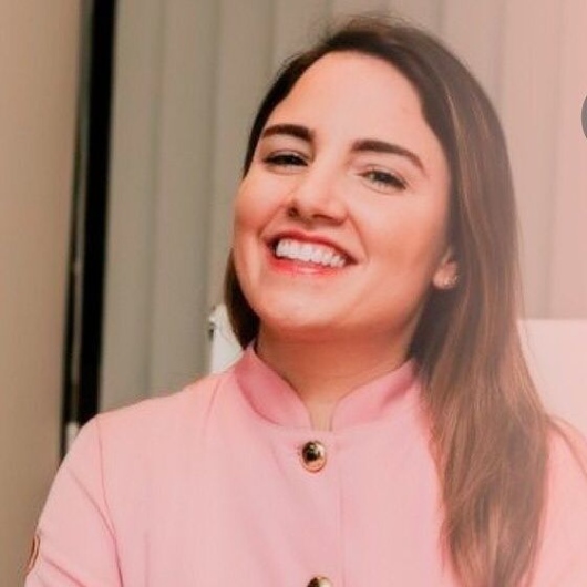 Foto 2 de Prof. Rafaella Bastos Leite - Dentista em João Pessoa