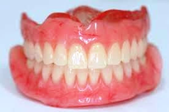 Foto 2 de Próteses Dentárias - Geralda e Alejandro