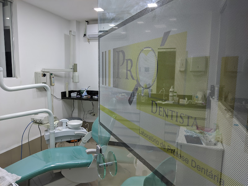 Foto 7 de Protético: Conserto Prótese e Dentadura na Hora.