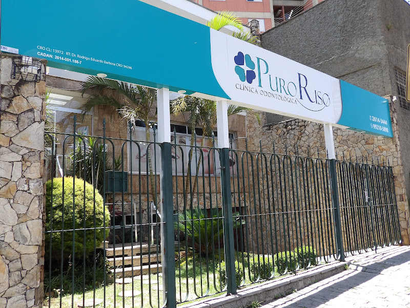 Foto 2 de PuroRiso Odontologia | Dr. Rodrigo Eduardo – Reabilitação Oral