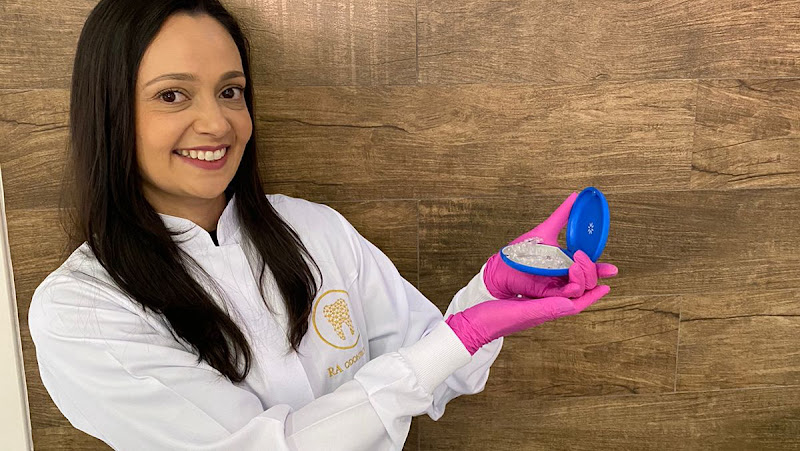 Foto 2 de R A Odontologia - Dra Fernanda Rocha - Invisalign