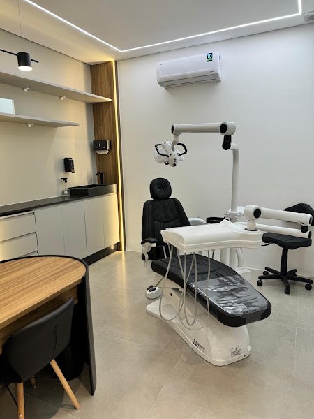 Foto 3 de Rachid Odontologia Especializada - Dentista em Maringá