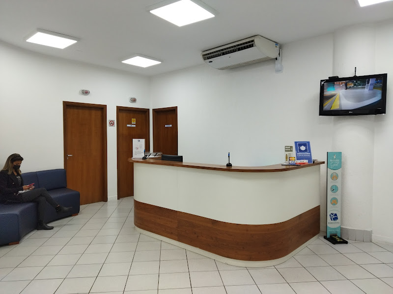 Foto 8 de Radiologika Radiografias Odontologicas