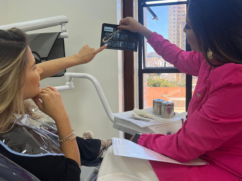 Foto 3 de Raissa Santos - Odontologia Especializada