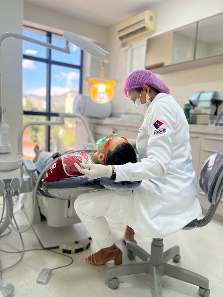 Foto 4 de Raissa Santos - Odontologia Especializada