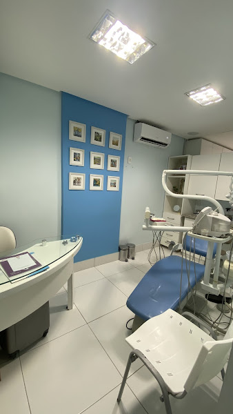 Foto 3 de Raiza Moraes | Cirurgiã-Dentista