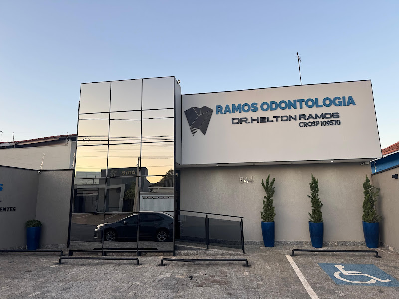 Foto 2 de Ramos Odontologia -Clínica Estética Oral - EPAO 033749