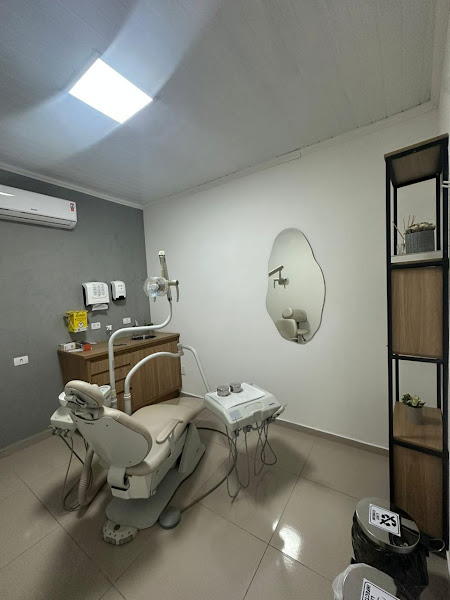 Foto 2 de Ray Evaristo Odontologia | Dentista Varginha