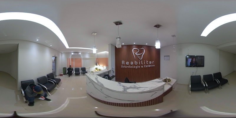 Foto 2 de Reabilitar Clínica Odontológica | Implante dentário | Restaurações | Lentes de contato em Campo Grande, Mato Grosso do Sul