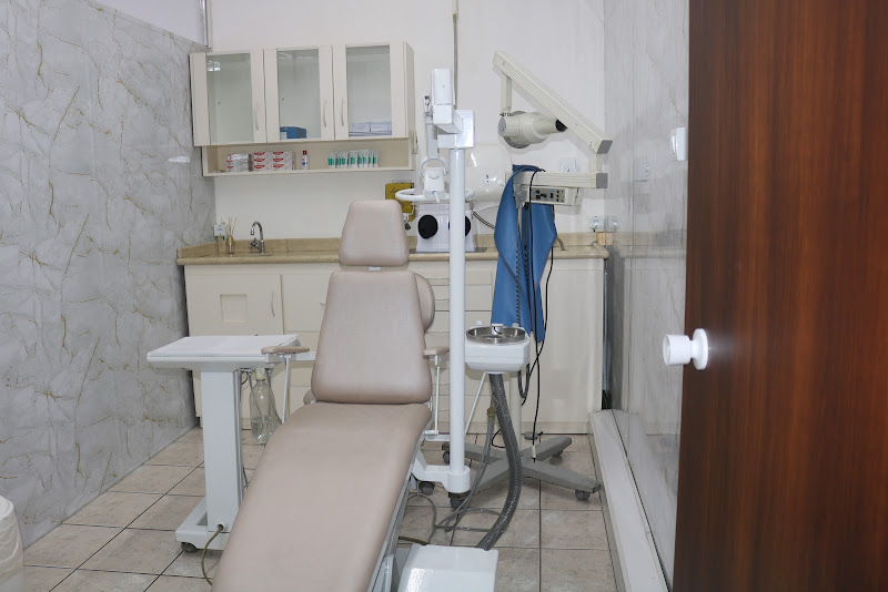 Foto 2 de Realce Clinic Odontologia & Estética Integrada | Dra Roseli C. & Co. | Dentistas em Diadema