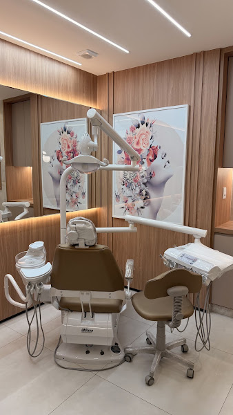 Foto 2 de 🦷 REALCE Sorriso & Estética - Dra. Surya Ferreira Nunes