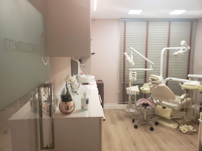 Foto 2 de Renata Piacentini Odontologia e Harmonização facial