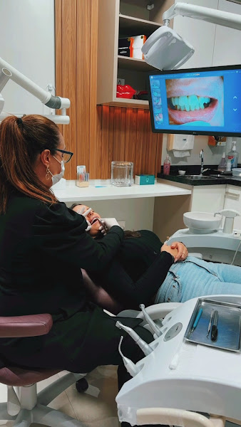 Foto 4 de Renoir Odontologia e Estética Alejandra Safa - Dentista e Harmonização Facial Ermelino Matarazzo e Região