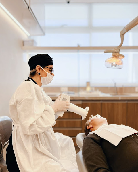 Foto 2 de Revíveri Odontologia