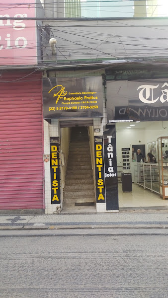 Foto de RF consultório odontológico Dra Raphaela Freitas