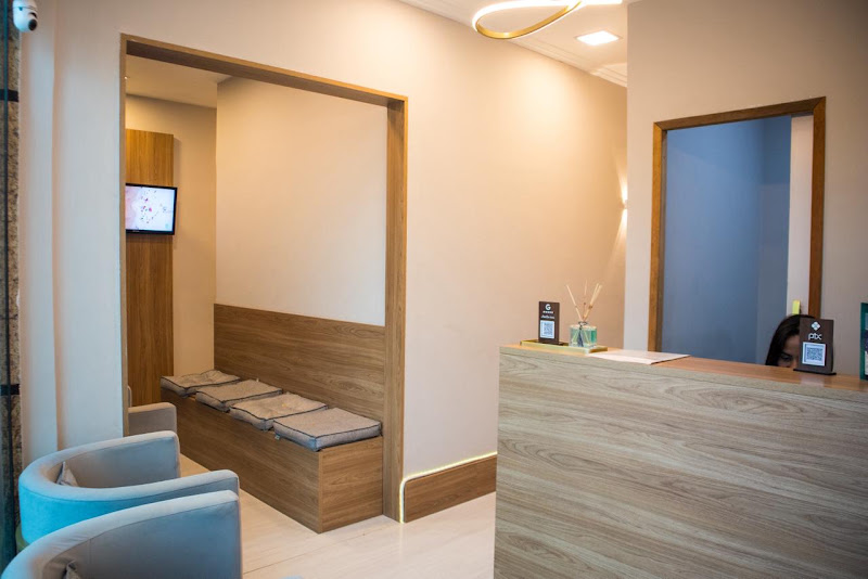 Foto 2 de Ribeiro Costa Odontologia | Implantes e Estética Dental em Maricá