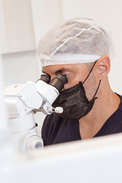 Foto 2 de Ricardo Abreu - Endodontia Microscópica