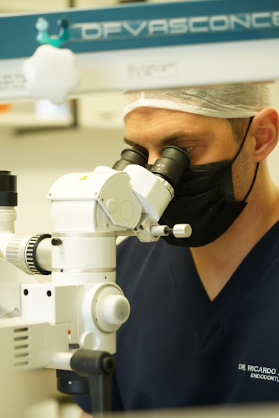 Foto 3 de Ricardo Abreu - Endodontia Microscópica