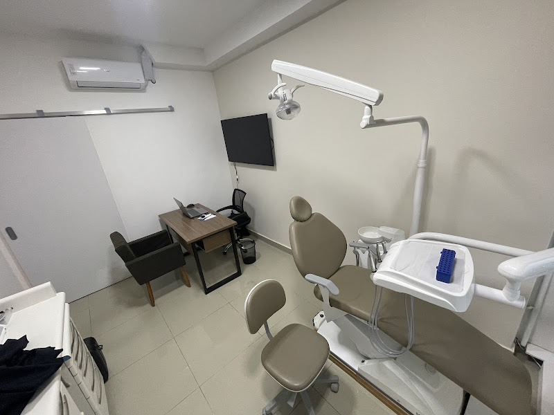 Foto 2 de Ricardo Justo Implante fixo Juiz de Fora