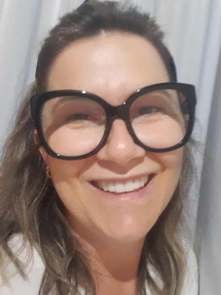 Foto 3 de Rippel Odontologia - Dra Jaqueline Rippel | Dentista | Implante Dentário | Lentes - Porcelana | Facetas Resina | Prótese