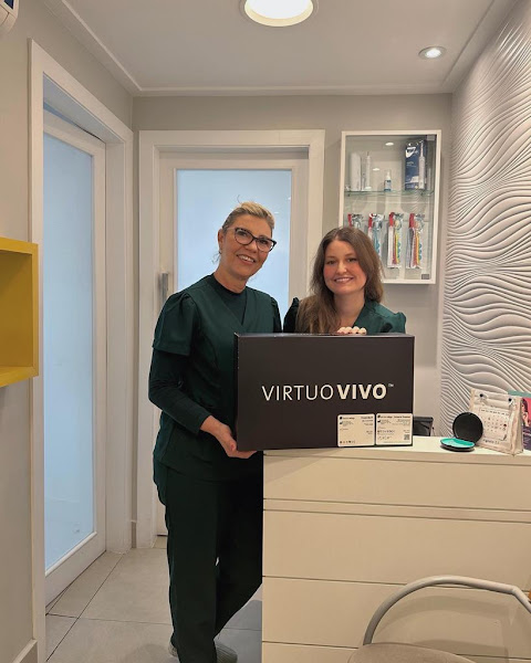 Foto 3 de Riva Ferreira Odontologia | Implantes | Dentista Zona Norte |