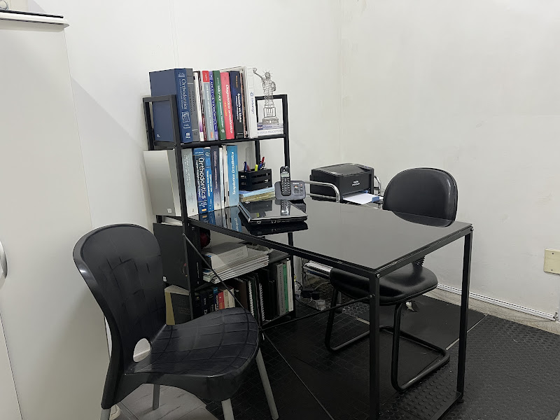 Foto 3 de Rodrigo Antônio dos Santos Ortodontia