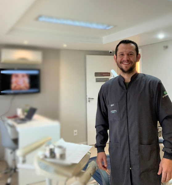 Foto 2 de Rodrigo Sales - Odontologia Especializada