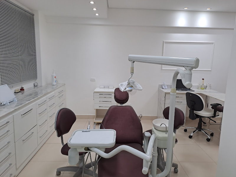Foto 2 de ROMAA Odontologia - Dra. Rosana Marmirolli Agostinho
