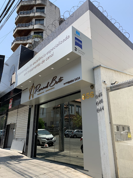 Foto 3 de Rommel Brito Endodontia Microscópica