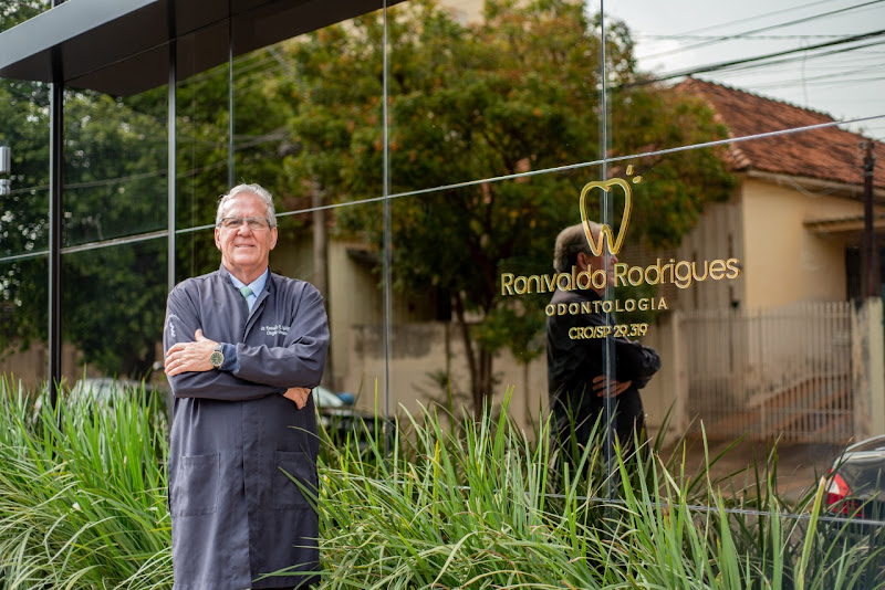 Foto 2 de Ronivaldo Rodrigues Odontologia