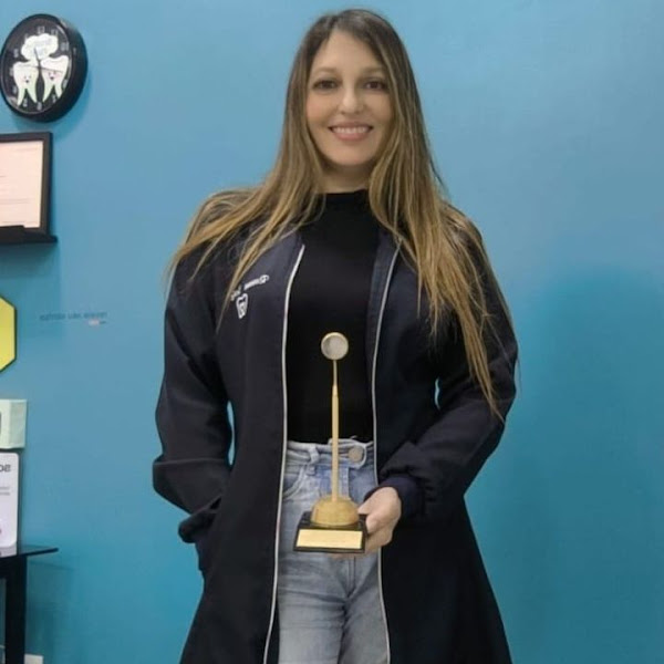 Foto 2 de Rosana Santos - Dentista Água Rasa alinhadores SouSmile. Aparelhos fixos/ ortopédicos.