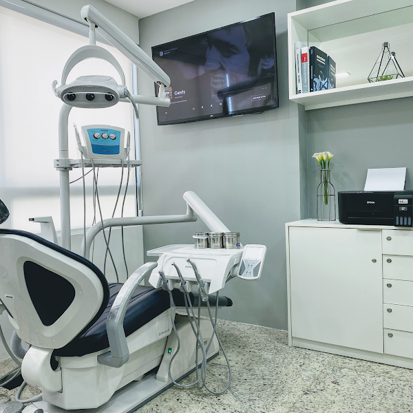 Foto 3 de Samarone de Sá Lira - Cirurgião Dentista