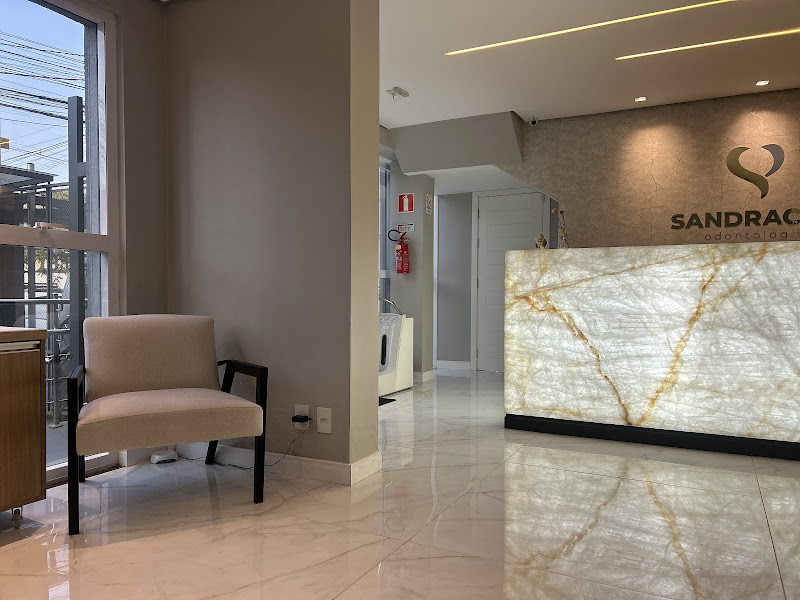 Foto 2 de Sandraclin Odontologia
