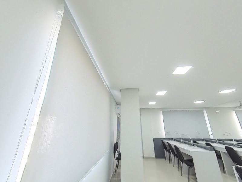 Foto 3 de Santa Clara - Comércio de Produtos Odontológicos LTDA