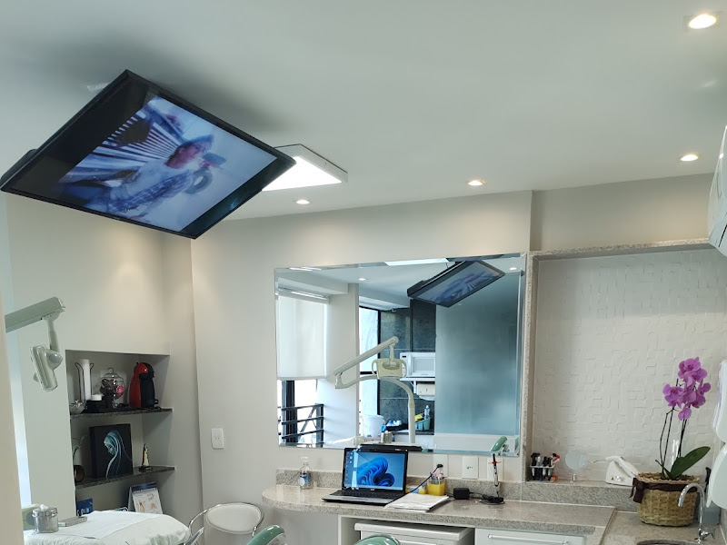 Foto 6 de Santana Odontologia - Dentista em Juiz de Fora há 17 anos