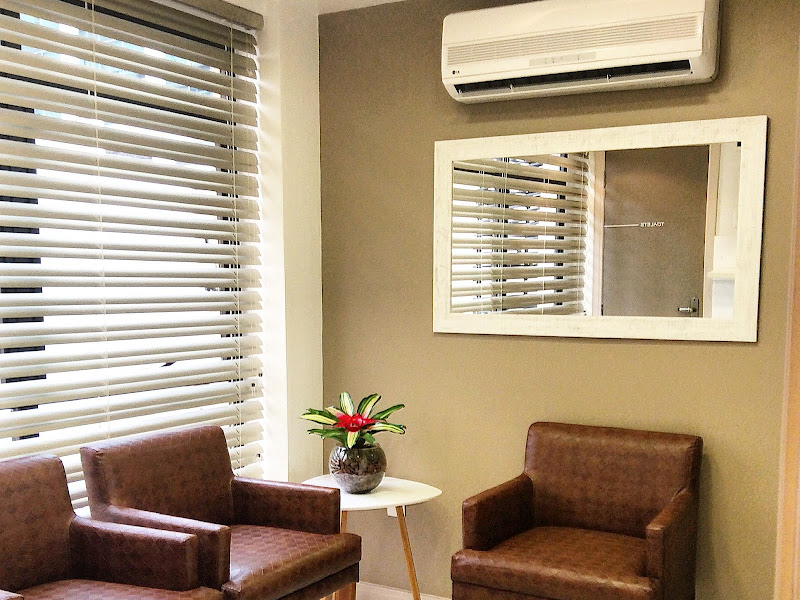 Foto 10 de Saúde Integrativa e Odontologia Estética - Dra. Luisiane Tomazzoni